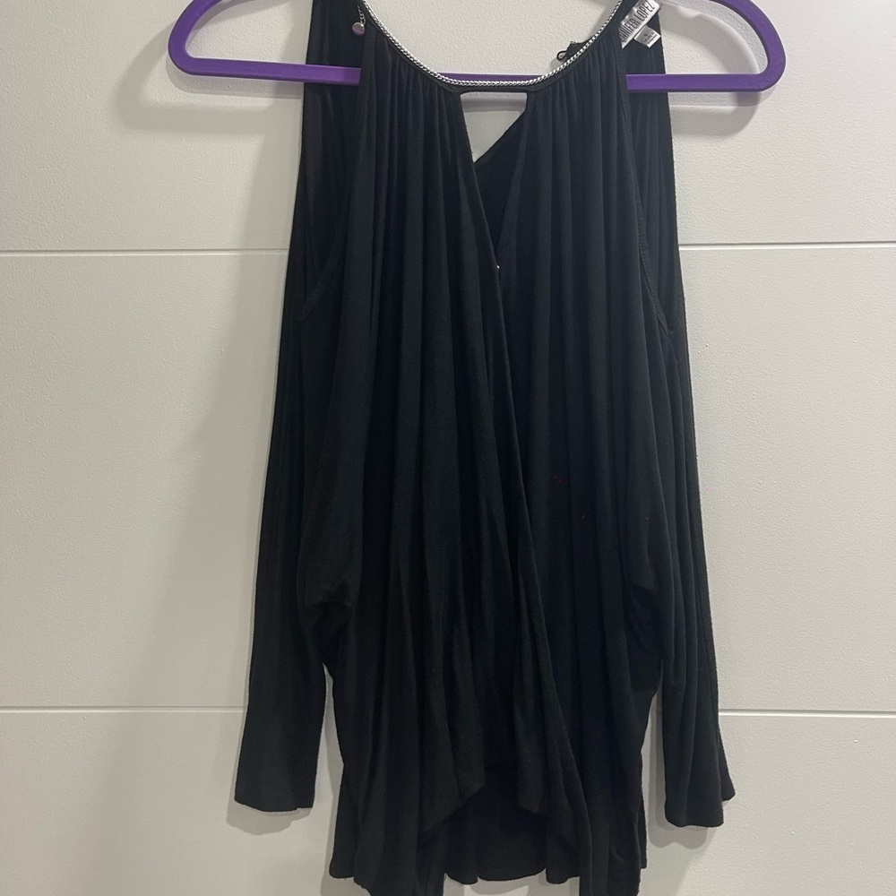 JL Cold shoulder in black Size S very soft fabric worn once only